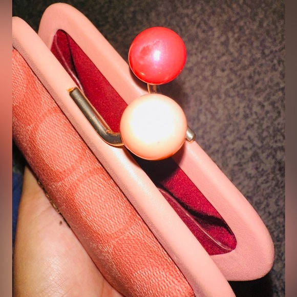 COACH NORA KISSLOCK CARD CASE IN SIGNATURE CANVAS C1708 IM/CANDY PINK - Picture 5 of 6